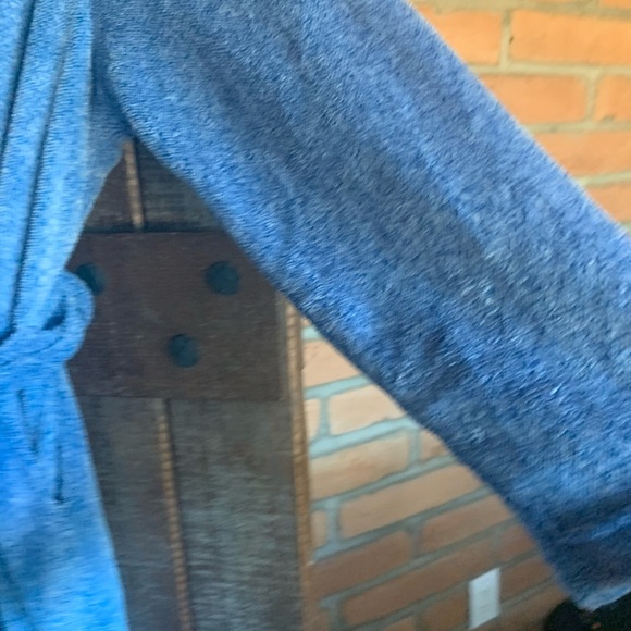 Blue kid’s SHARK robe Arizona Jean Co. size Large 14 - 16 - Picture 9 of 13